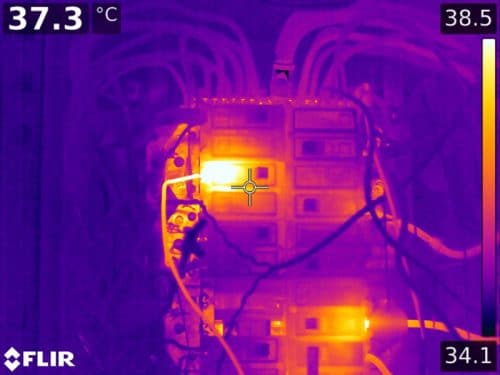 https://monroeinfrared.com/wp-content/uploads/2011/07/failing-connection-in-industrial-breaker-panel-500x375.jpg